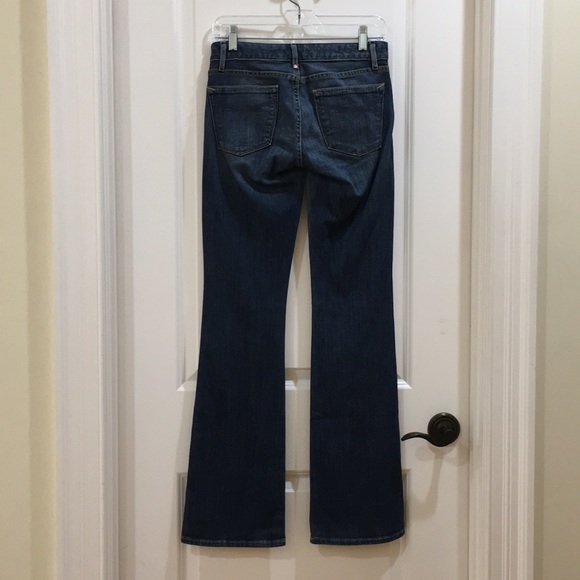 Consigning This Weekend!!!! Sexy Curvy Cut Gap 1969 Jeans - Picture 5 of 5
